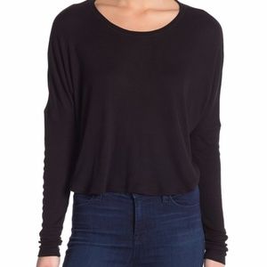 Abound black cropped long sleeve tee
